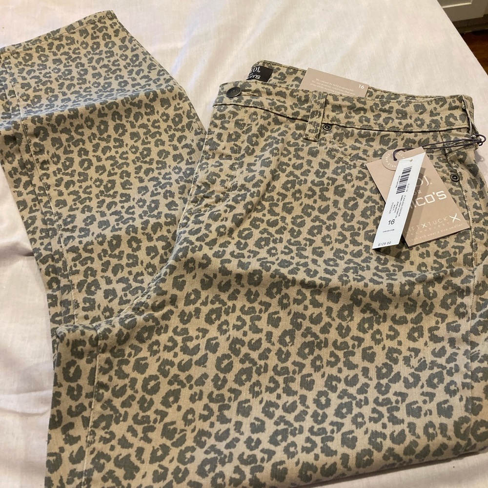 Chico’s Jeans Animal Print Pattern. Size 16 NWT